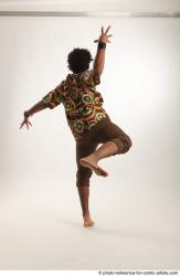 Garson DANCING POSE KRUMP